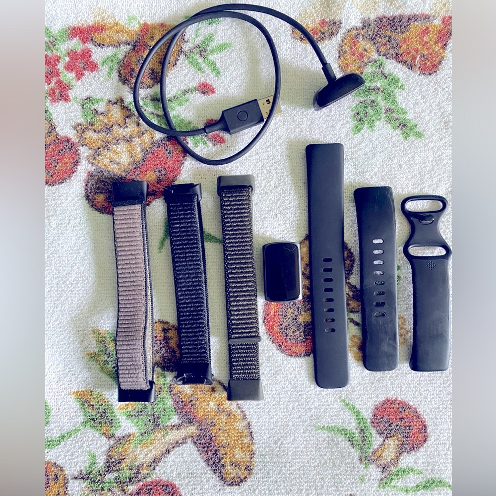 Fitbit Charge 5 used